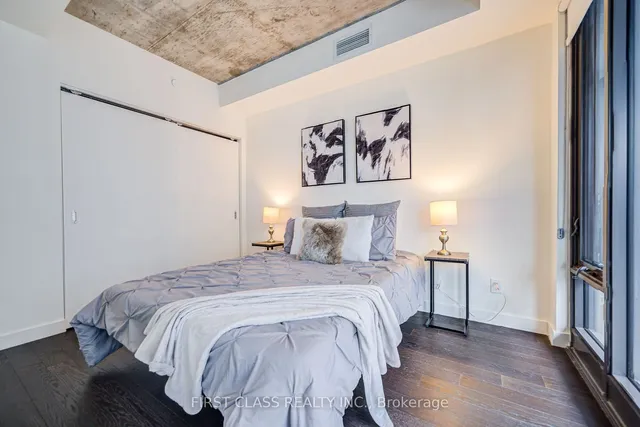 Additional property image - 111 Bathurst St Unit 912