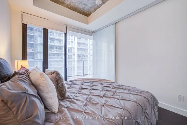 Additional property image - 111 Bathurst St Unit 912