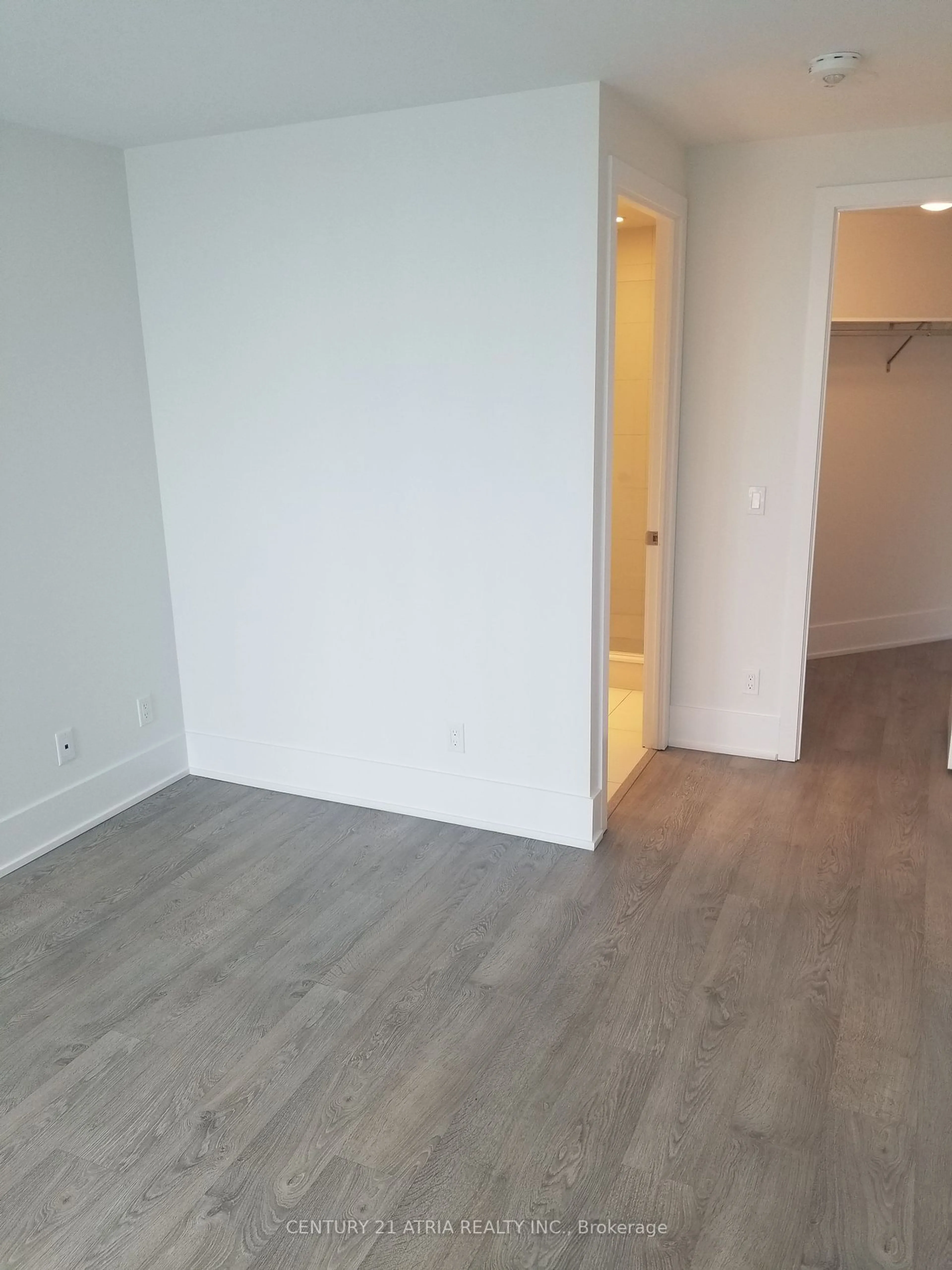 A pic of a room for 1 Edgewater Dr #505, Toronto Ontario M5A 0L1