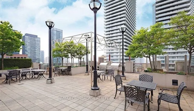 Additional property image - 85 Bloor St Unit 1406