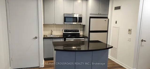 Additional property image - 85 Bloor St Unit 1406