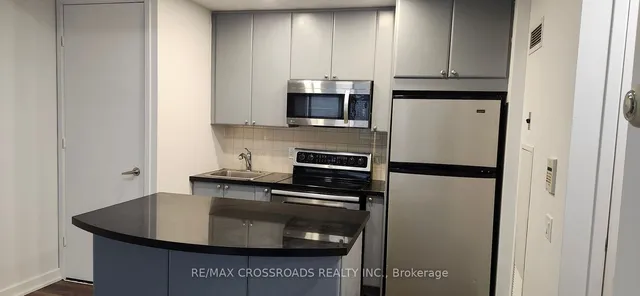 Additional property image - 85 Bloor St Unit 1406