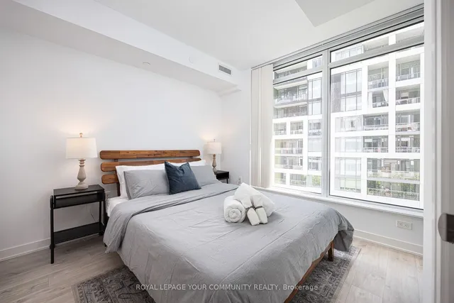Additional property image - 27 Bathurst St Unit 517W
