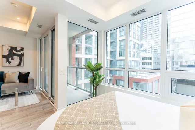 Additional property image - 108 Peter St St Unit 915