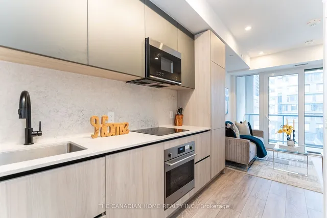 Additional property image - 108 Peter St St Unit 915