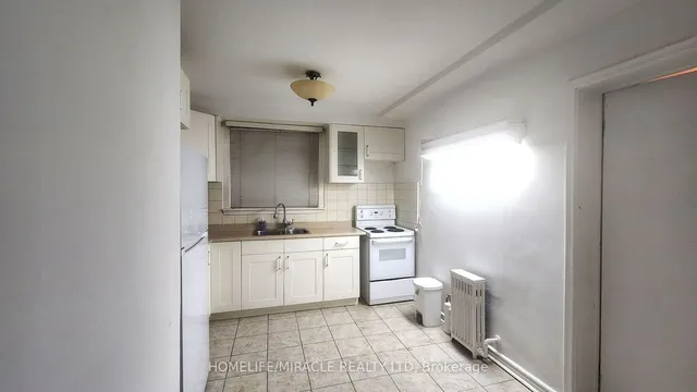 Additional image 11 of 483 Wilson Ave