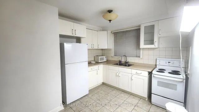 Additional image 10 of 483 Wilson Ave