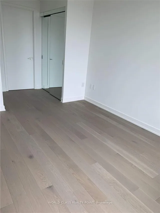 Additional property image - 15 Queens Quay Unit 922