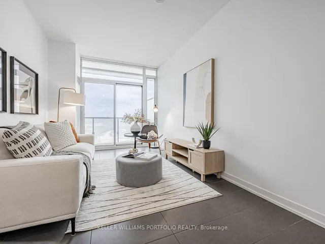 Additional property image - 170 Fort York Blvd Unit 2012