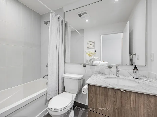 Additional property image - 170 Fort York Blvd Unit 2012