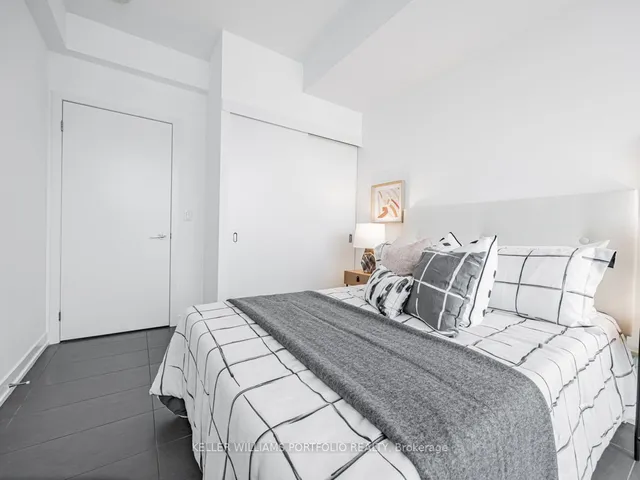 Additional property image - 170 Fort York Blvd Unit 2012
