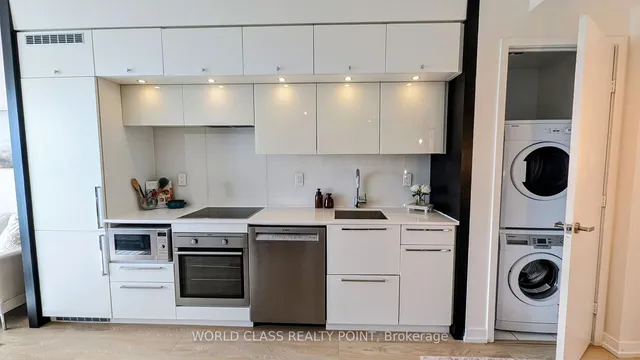 Additional property image - 15 Grenville St Unit 4302