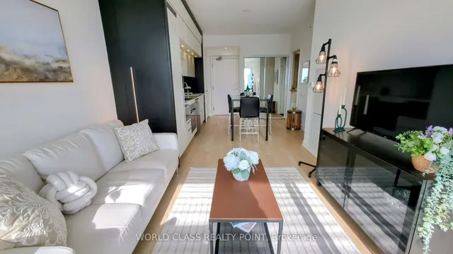 Additional property image - 15 Grenville St Unit 4302