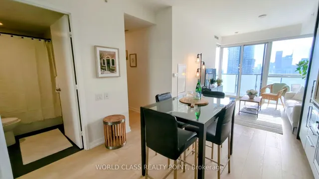 Additional property image - 15 Grenville St Unit 4302