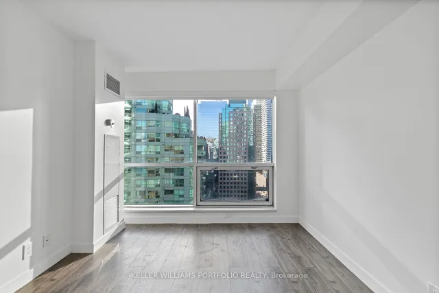 Additional property image - 10 Yonge St Unit 2212