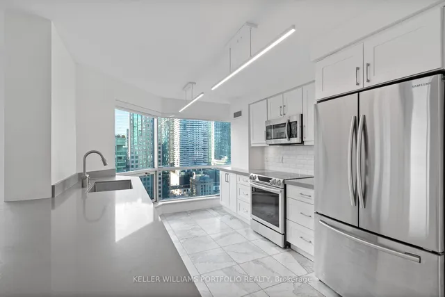 Additional property image - 10 Yonge St Unit 2212