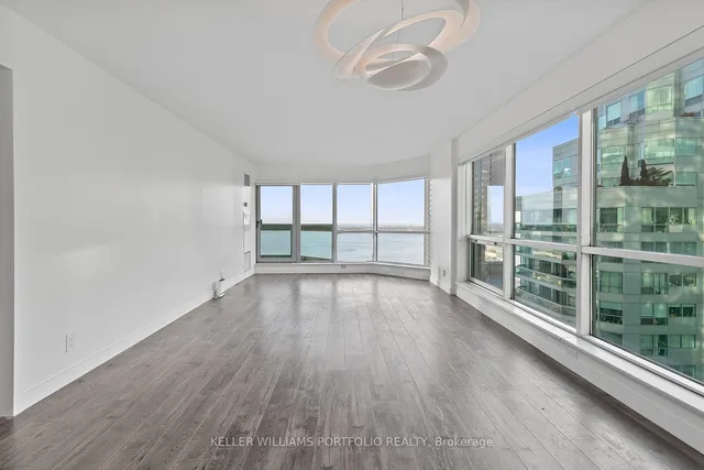 Additional property image - 10 Yonge St Unit 2212