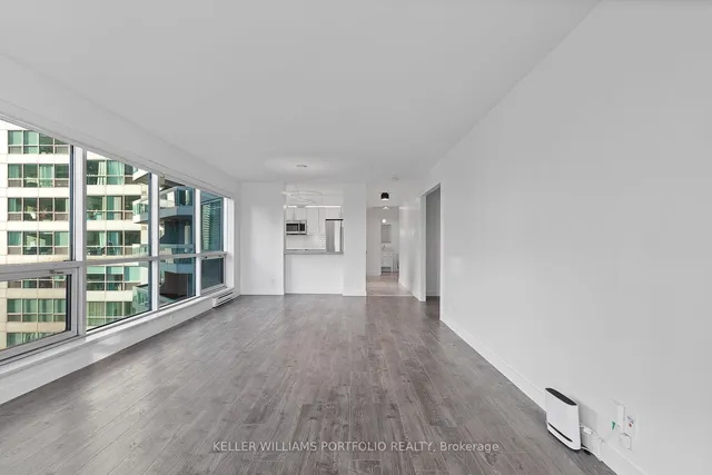 Additional property image - 10 Yonge St Unit 2212