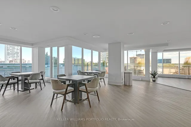 Additional property image - 10 Yonge St Unit 2212
