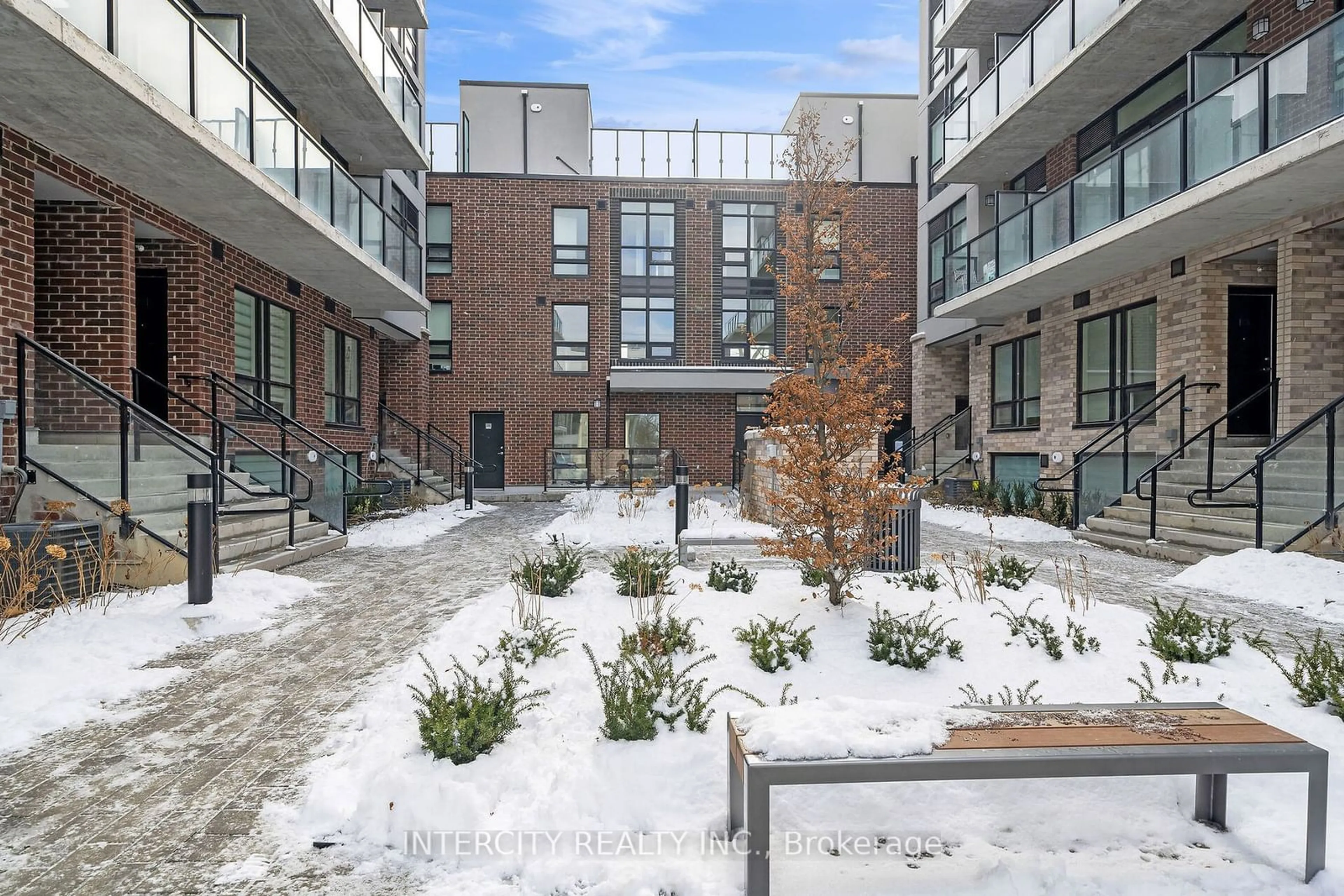 Patio, street for 861 Sheppard Ave #46, Toronto Ontario M3H 0G2