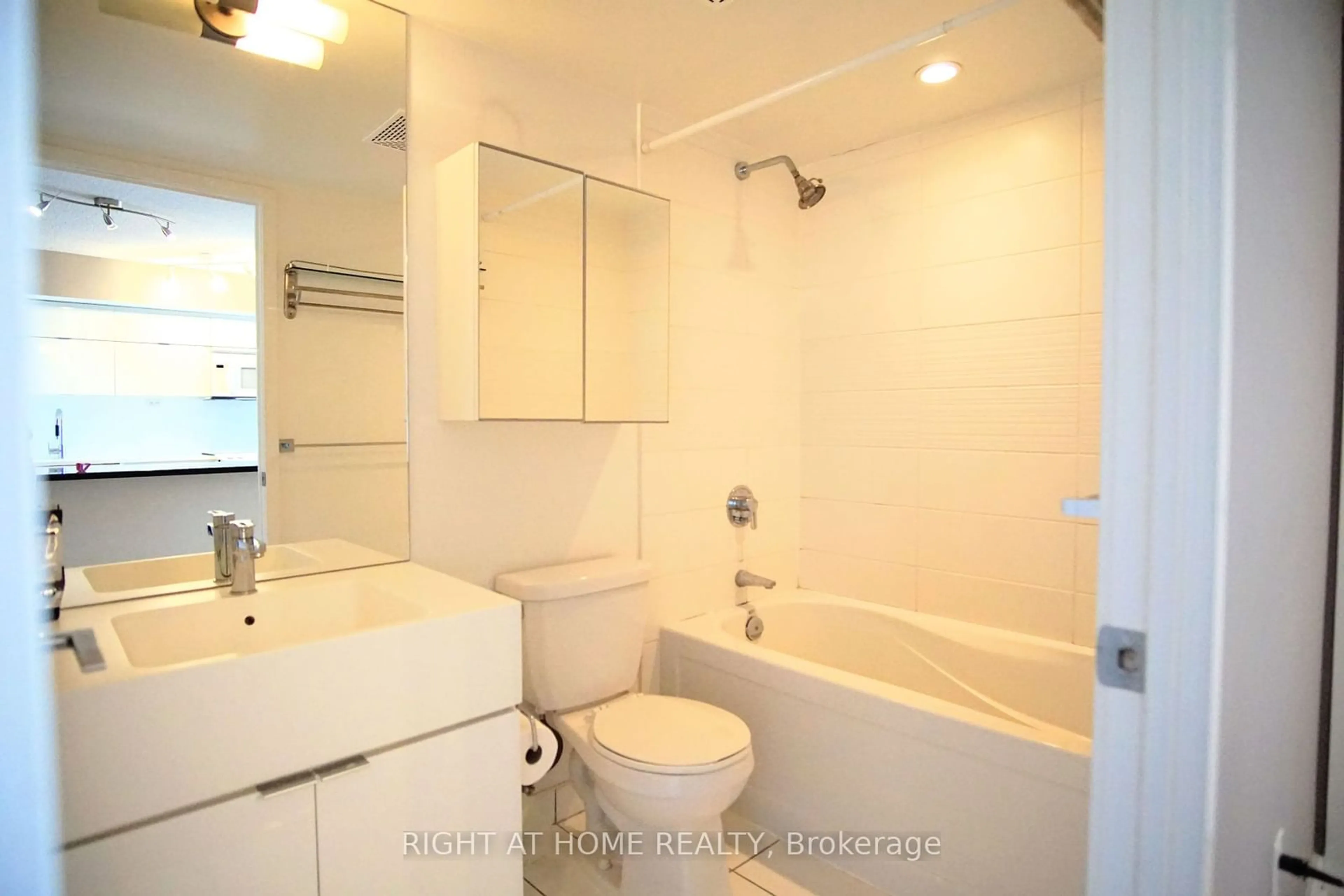 Standard bathroom, unknown for 151 Dan Leckie Way #317, Toronto Ontario M5V 4B2