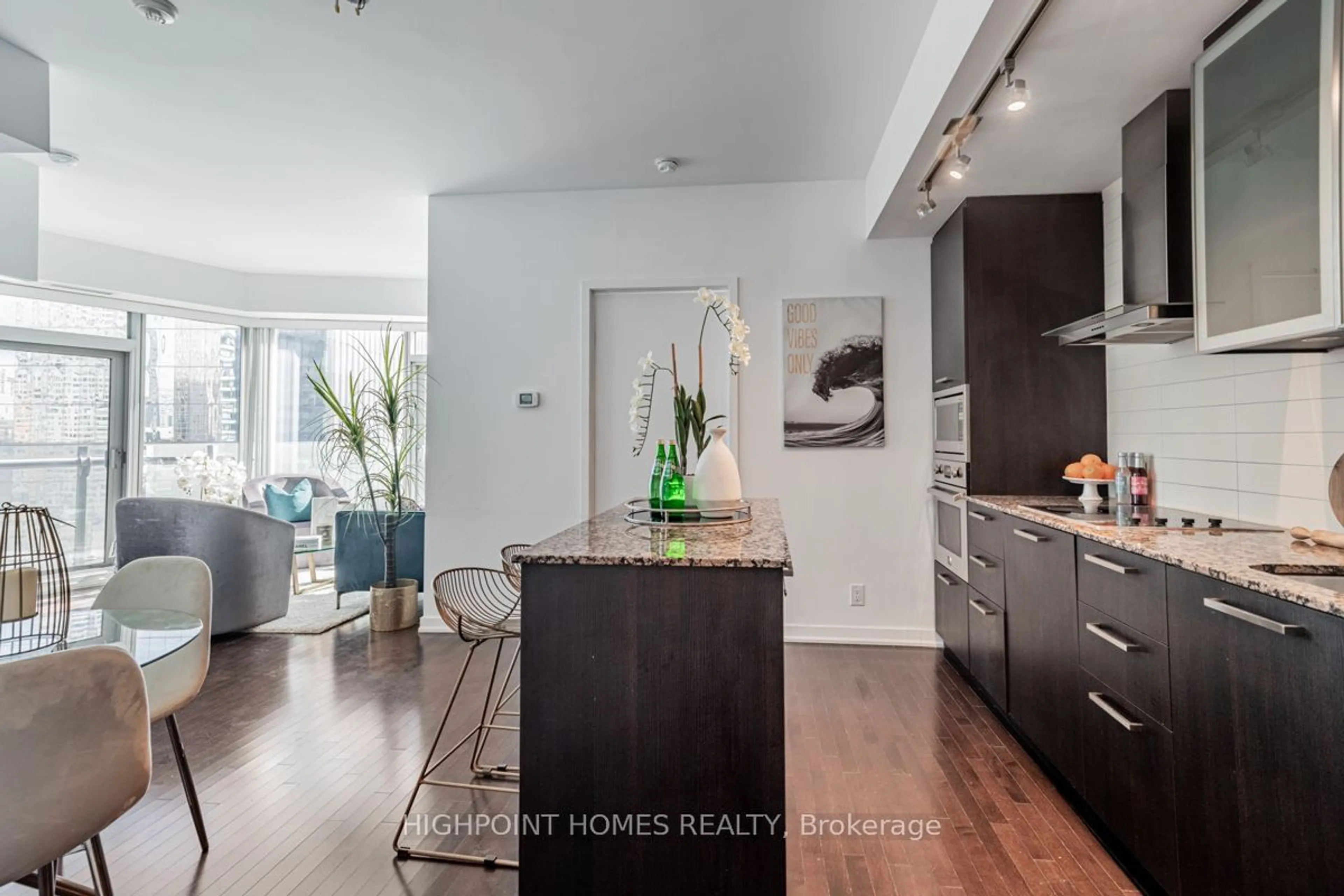 Open concept kitchen, unknown for 14 York St #2202, Toronto Ontario M5J 0B1