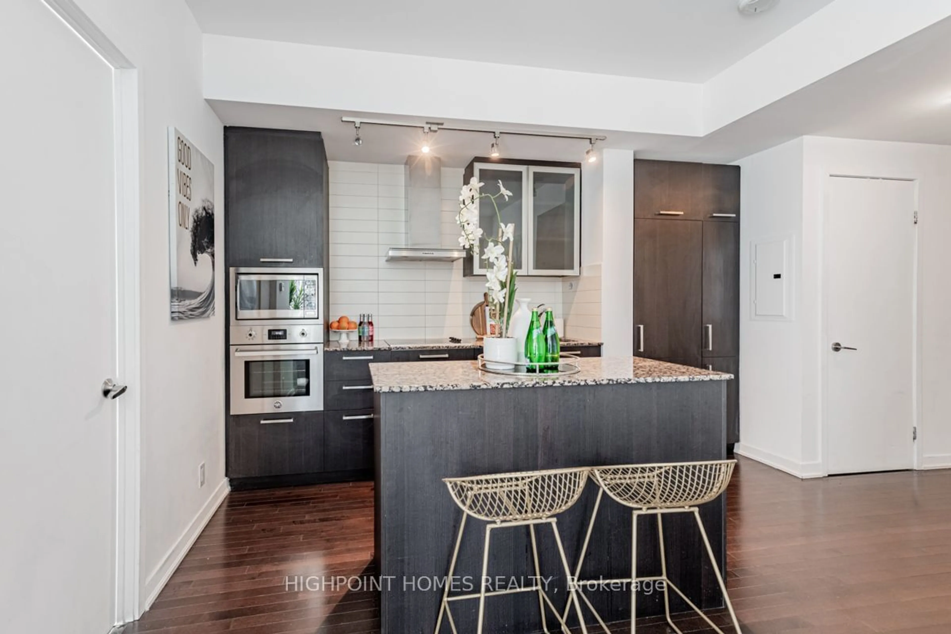 Contemporary kitchen, unknown for 14 York St #2202, Toronto Ontario M5J 0B1