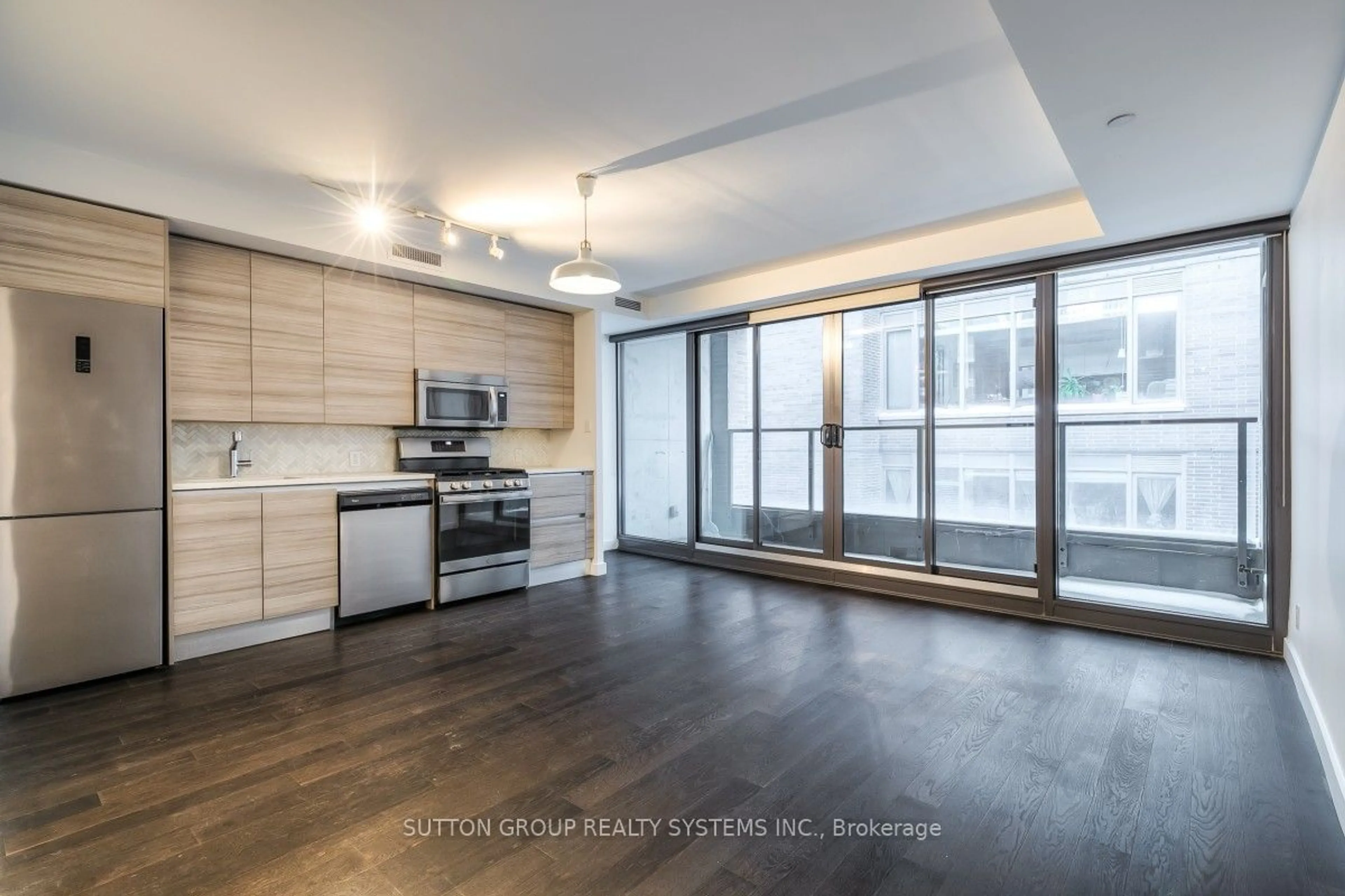 Open concept kitchen, unknown for 111 Bathurst St #523, Toronto Ontario M5V 0M9