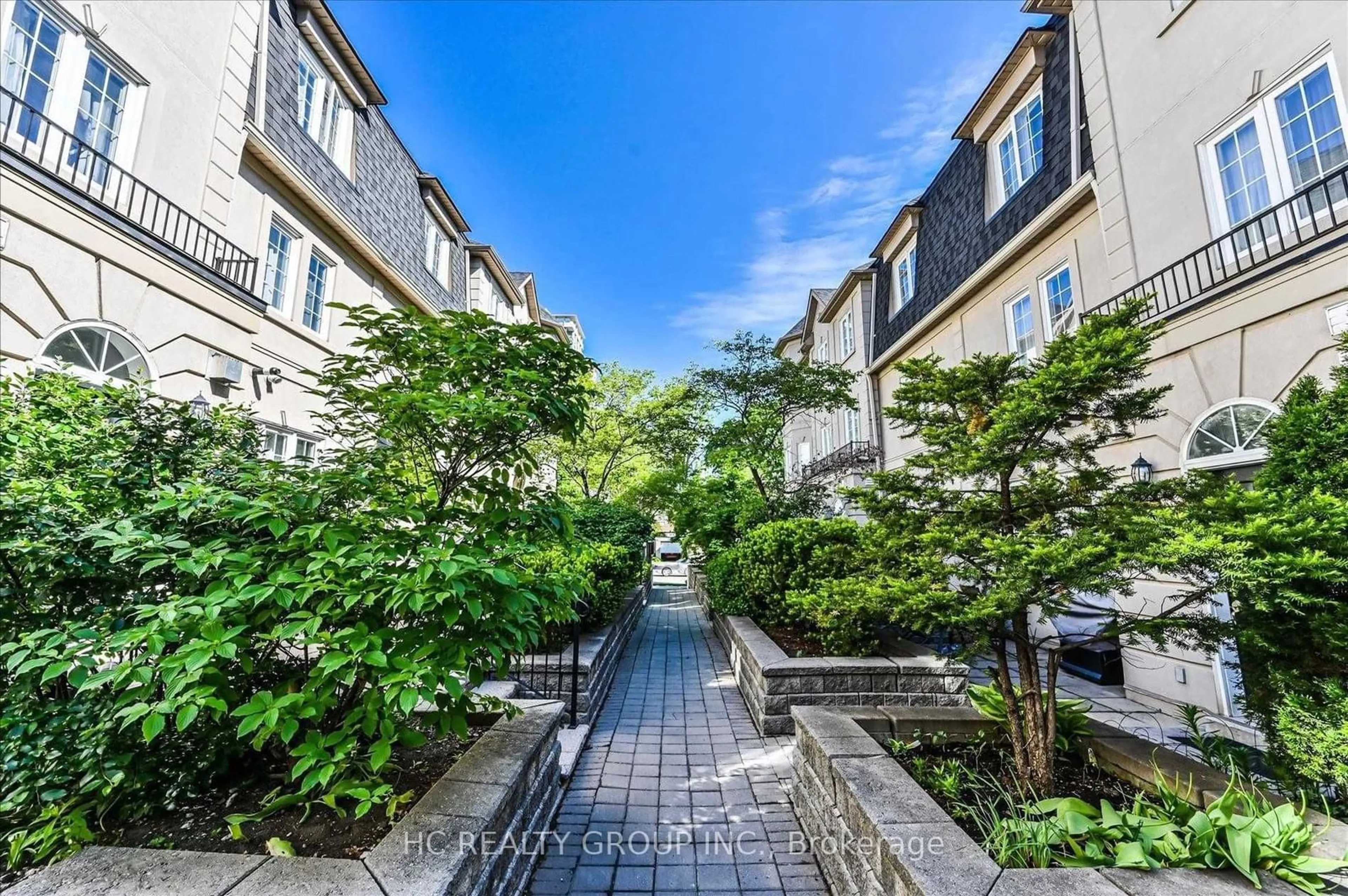 Patio, street for 11 Everson Dr #315, Toronto Ontario M2N 7B9