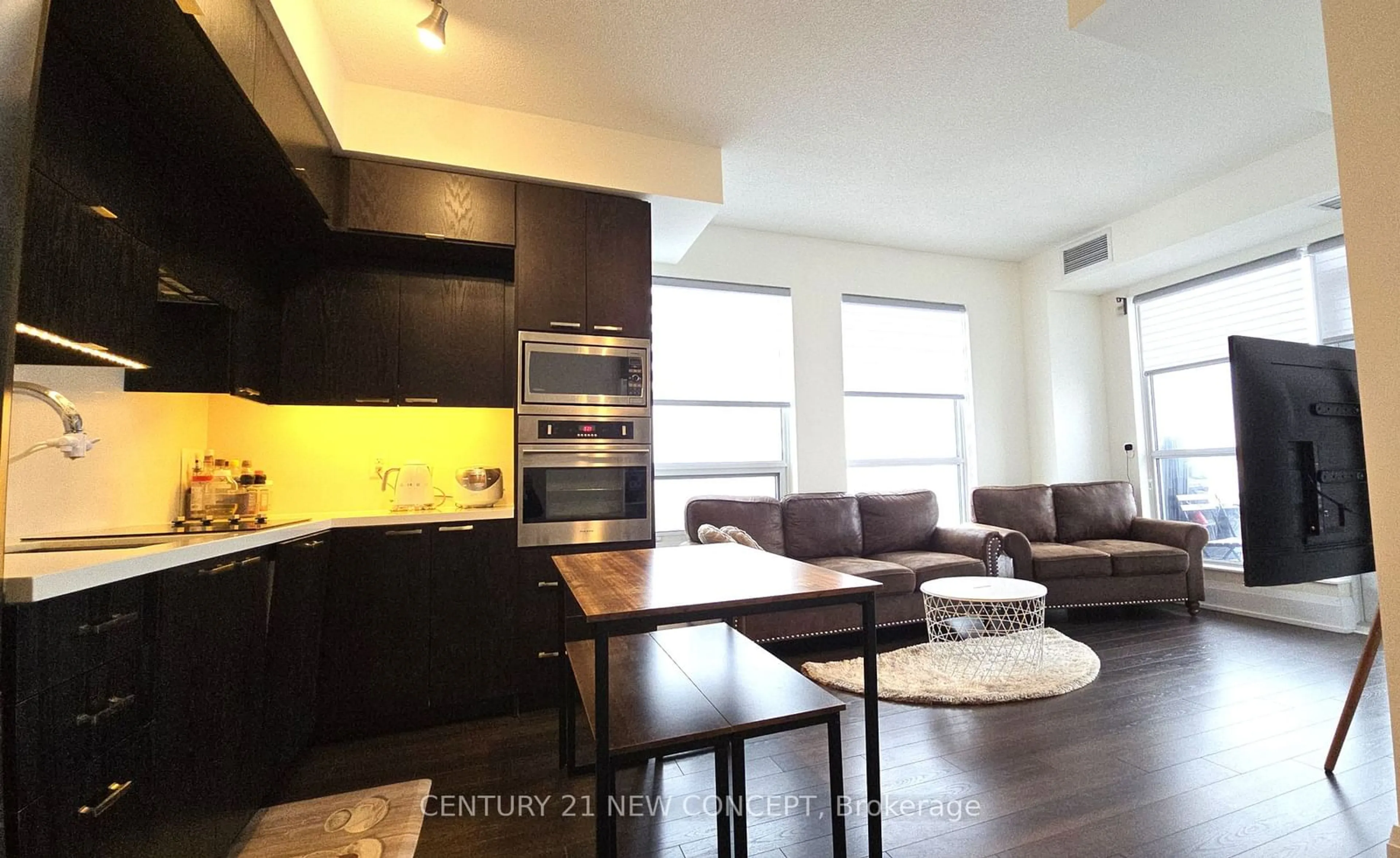 Open concept kitchen, wood/laminate floor for 120 Harrison Gardens Blvd #1306, Toronto Ontario M2N 0H1