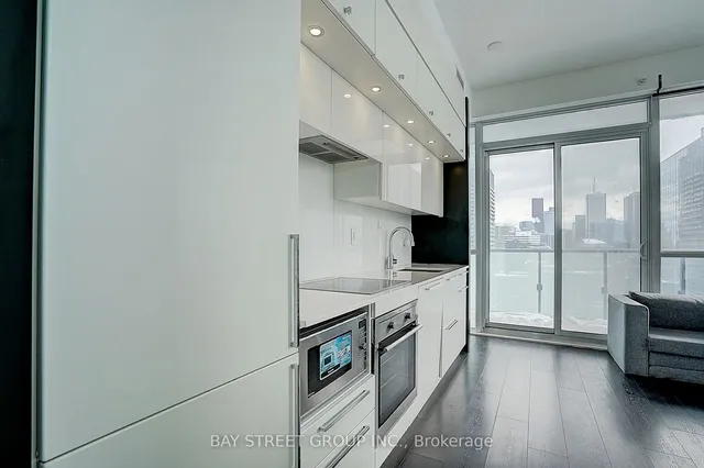 Additional property image - 15 Grenville St Unit 2903