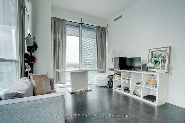 Additional property image - 15 Grenville St Unit 2903