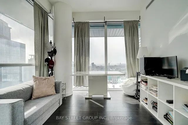 Additional property image - 15 Grenville St Unit 2903