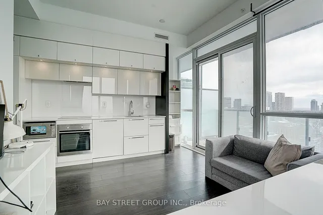 Additional property image - 15 Grenville St Unit 2903