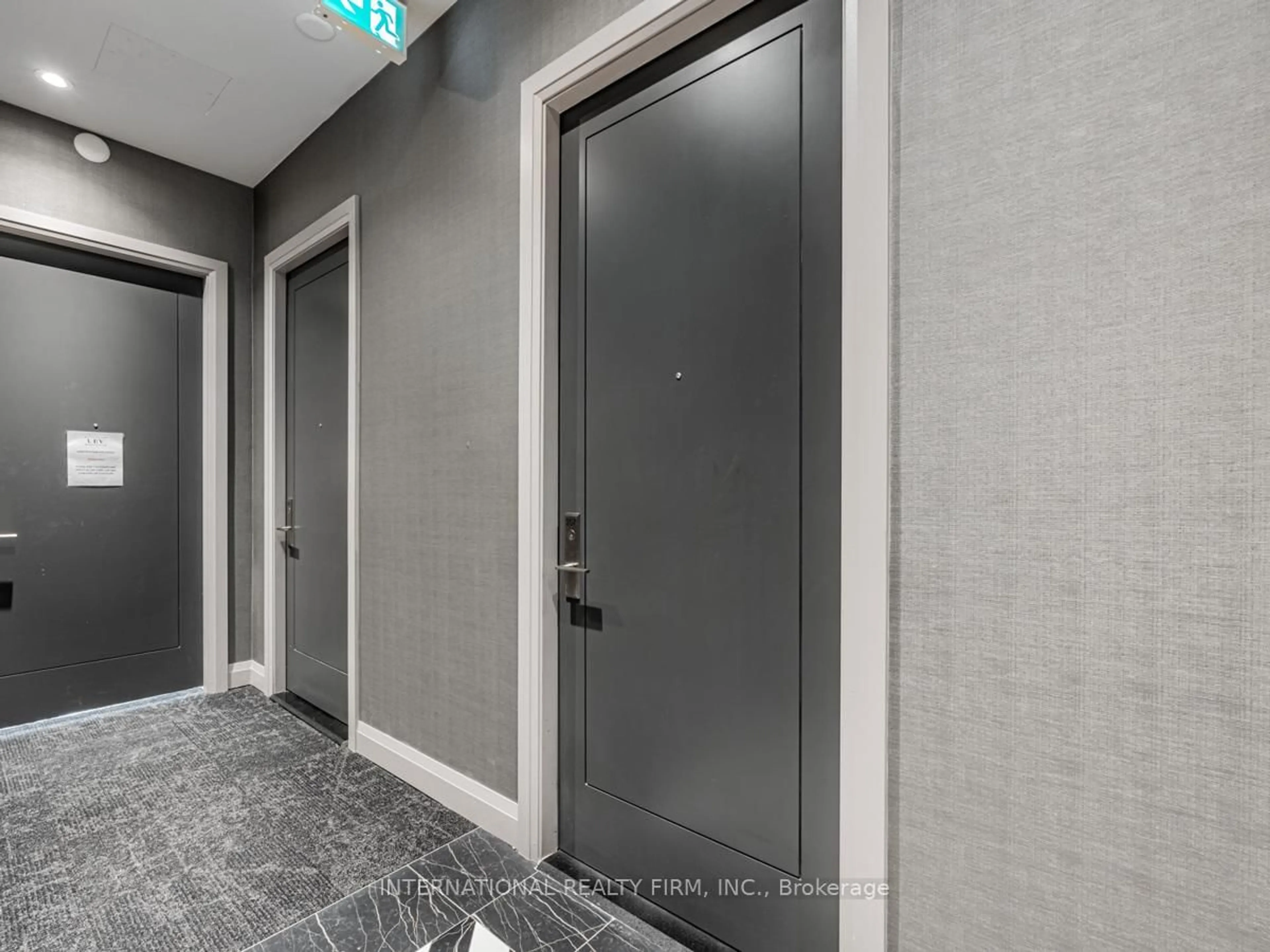 Indoor entryway for 33 Frederick Todd Way #207, Toronto Ontario M4G 0C9