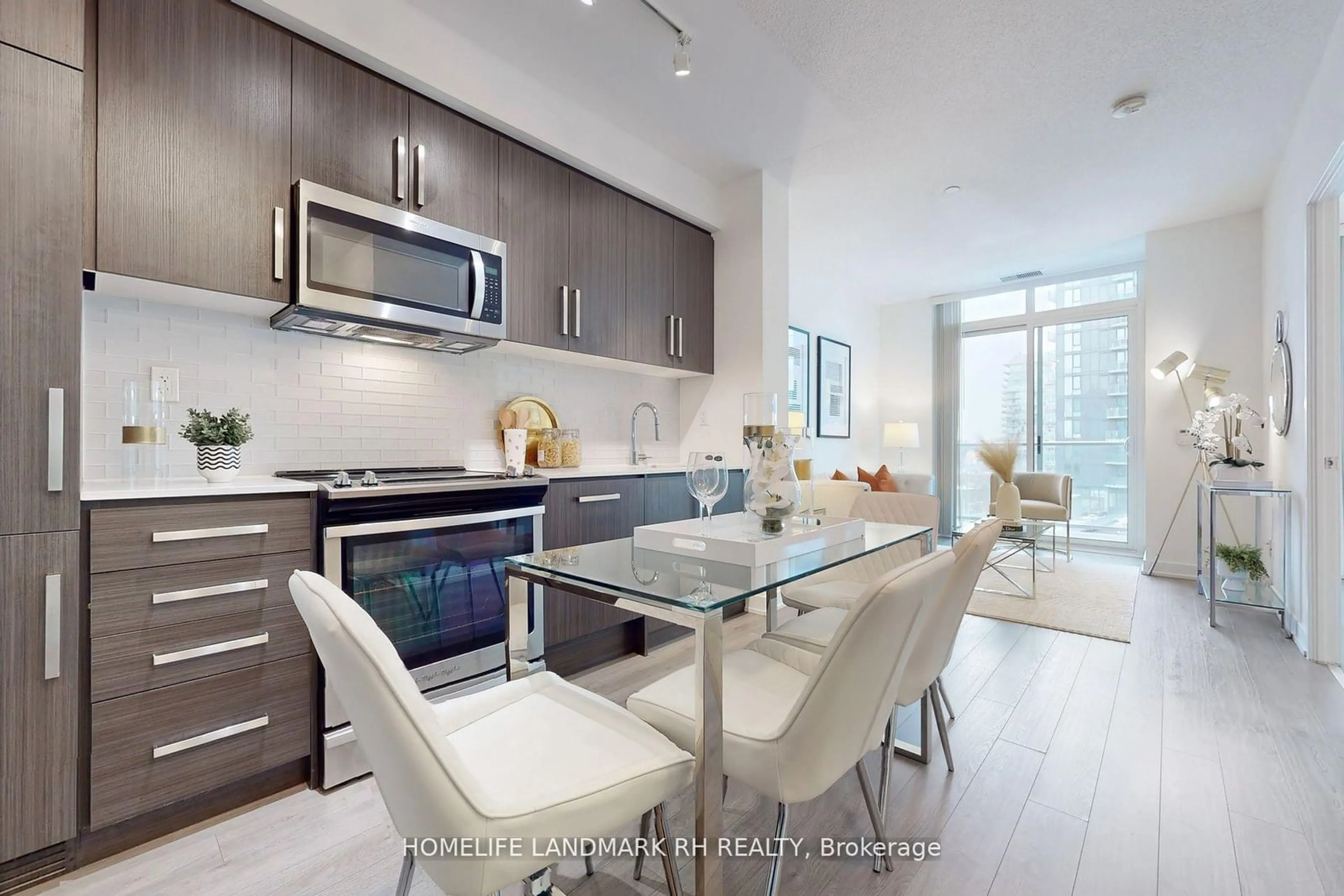 Open concept kitchen, unknown for 5180 Yonge St #403, Toronto Ontario M2N 5P6