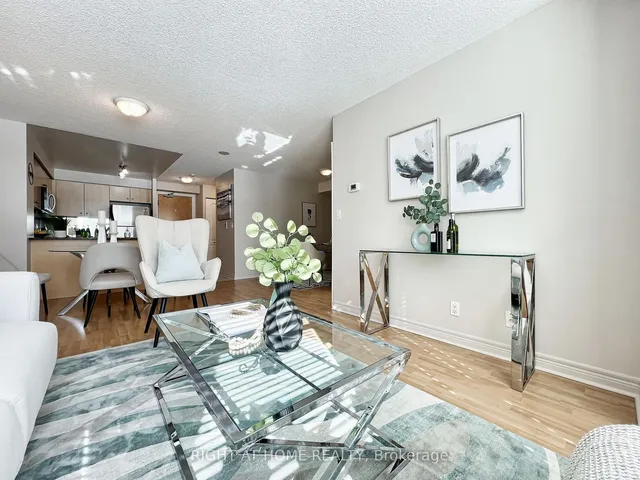 Additional image 24 of 212 Eglinton Ave Unit 502