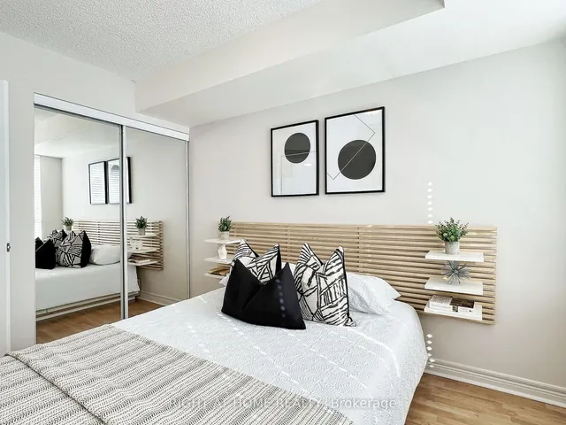 Additional image 17 of 212 Eglinton Ave Unit 502