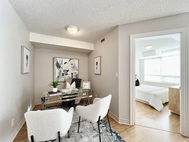 Additional image 31 of 212 Eglinton Ave Unit 502