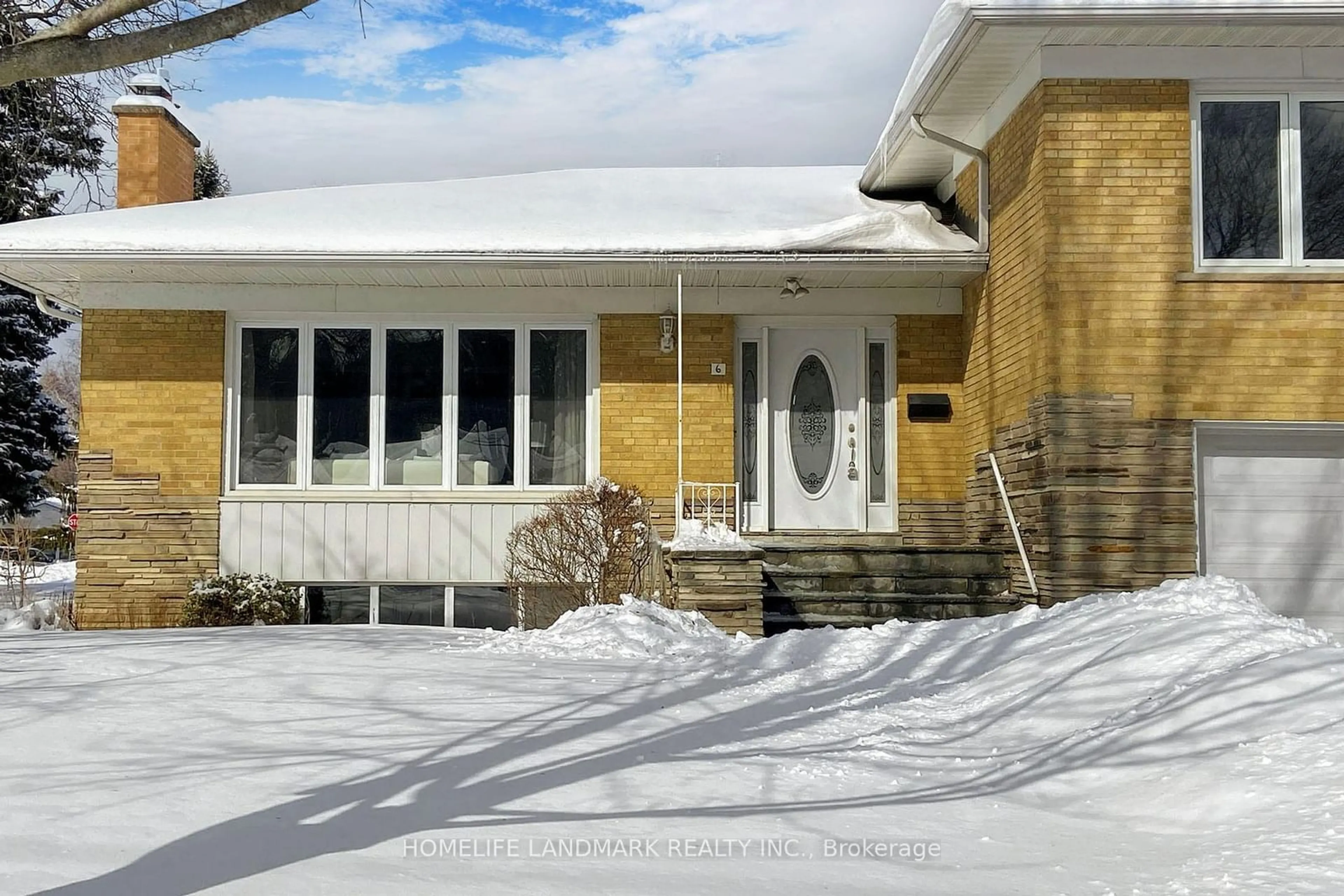 Home with vinyl exterior material, street for 6 Morewood Cres, Toronto Ontario M2K 1L7