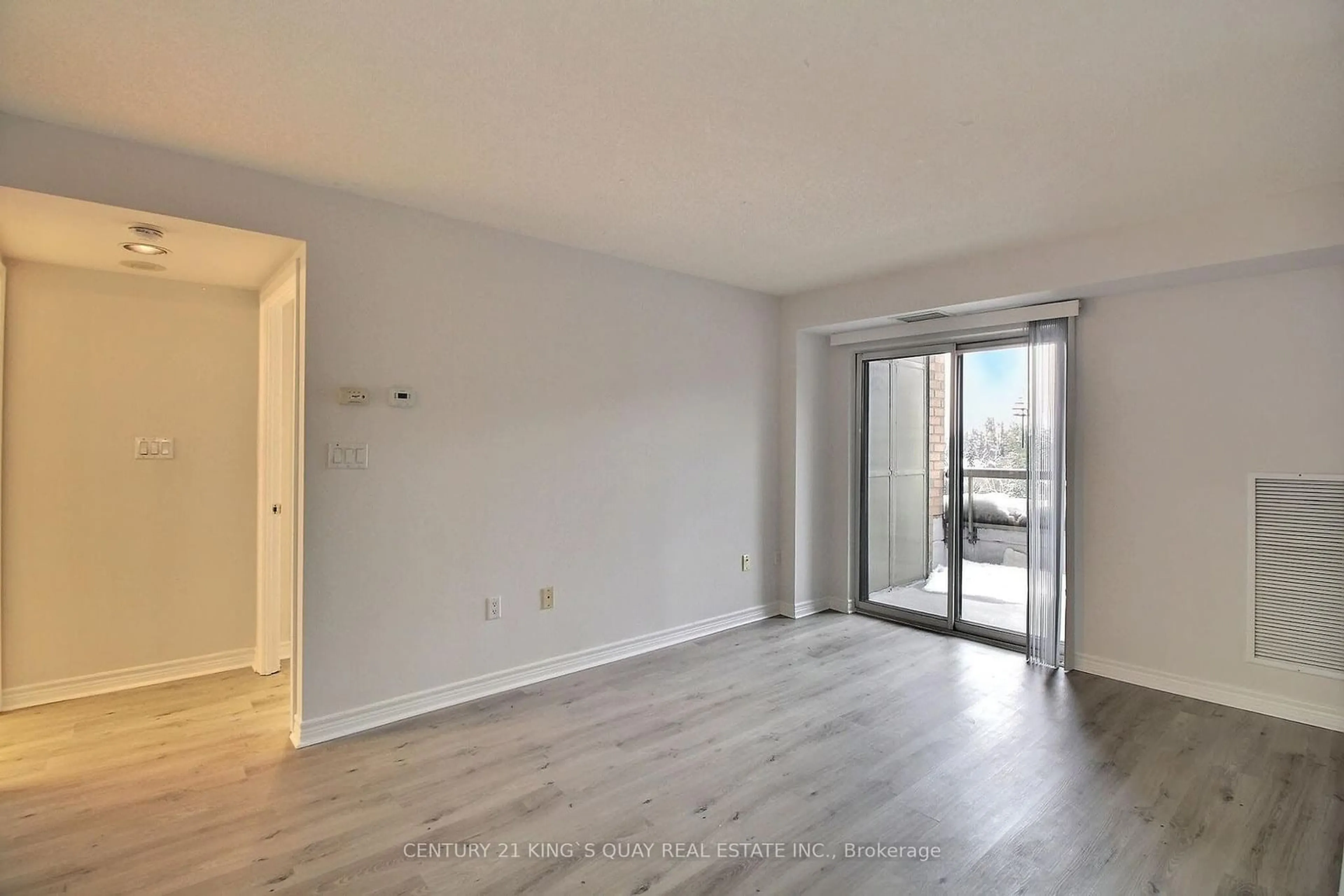 A pic of a room for 88 Grandview Way #615, Toronto Ontario M2N 6V6