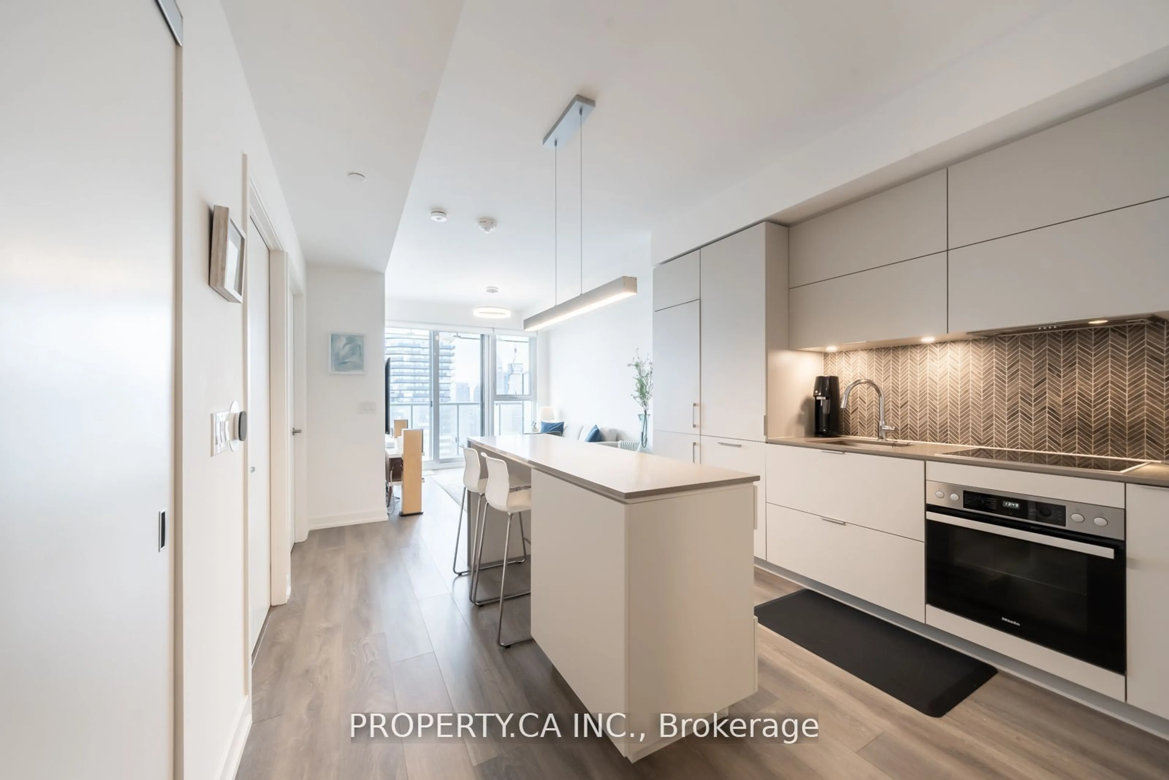 Open concept kitchen, ceramic/tile floor for 15 Lower Jarvis St #3508, Toronto Ontario M5E 1R7