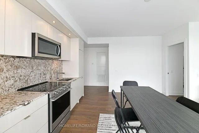 Additional property image - 30 Inn On The Park Dr Unit 1409