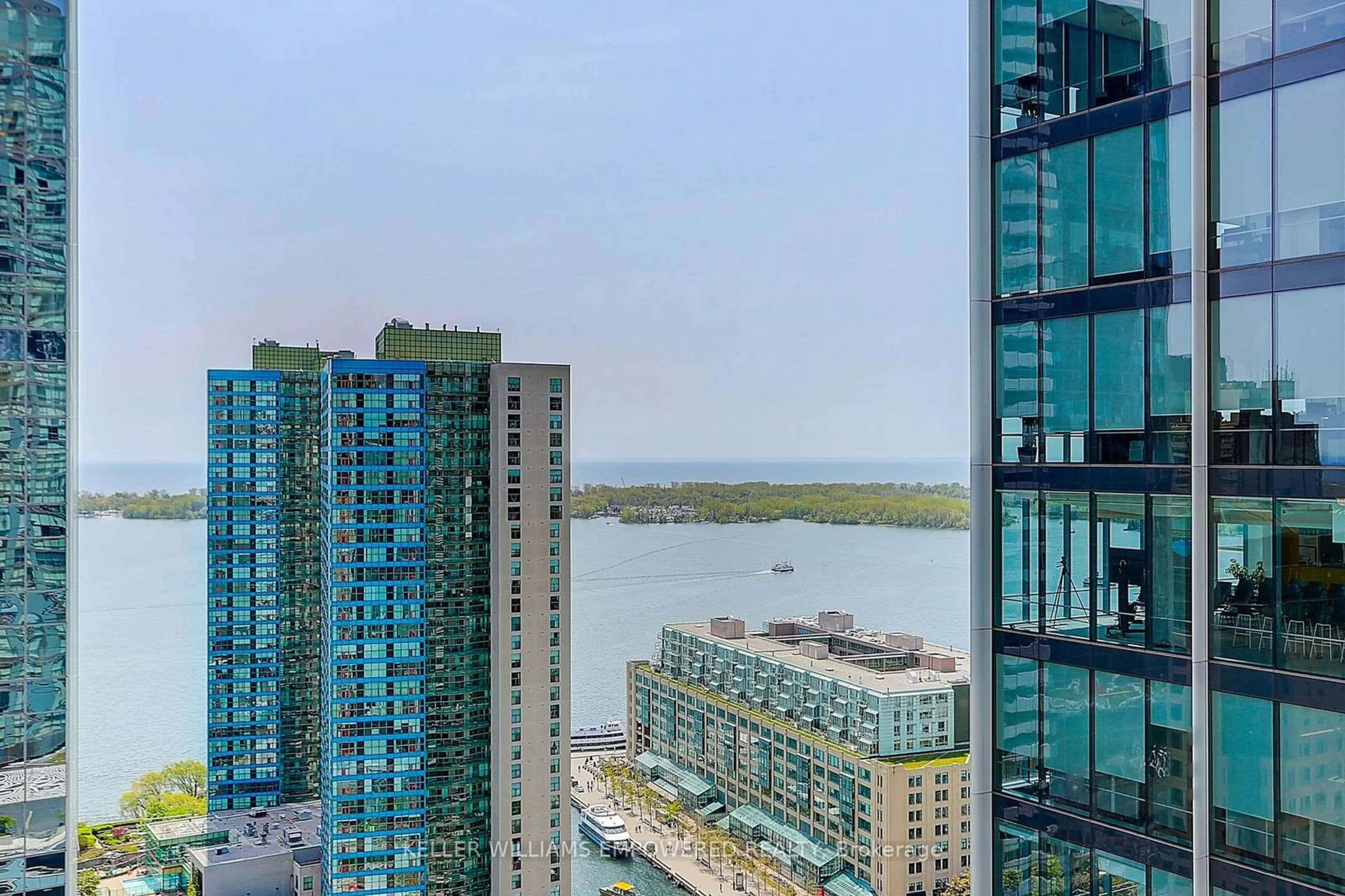 Balcony in the apartment, water/lake/river/ocean view for 100 Harbour St #1610, Toronto Ontario M5J 0B5