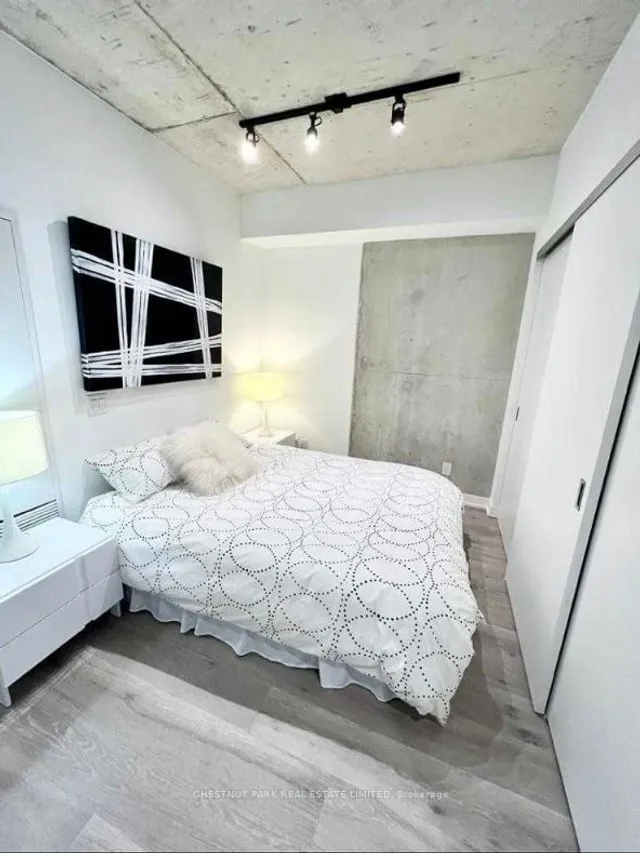 Additional property image - 55 Ontario St Unit 713