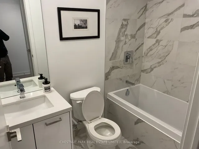 Additional property image - 55 Ontario St Unit 713