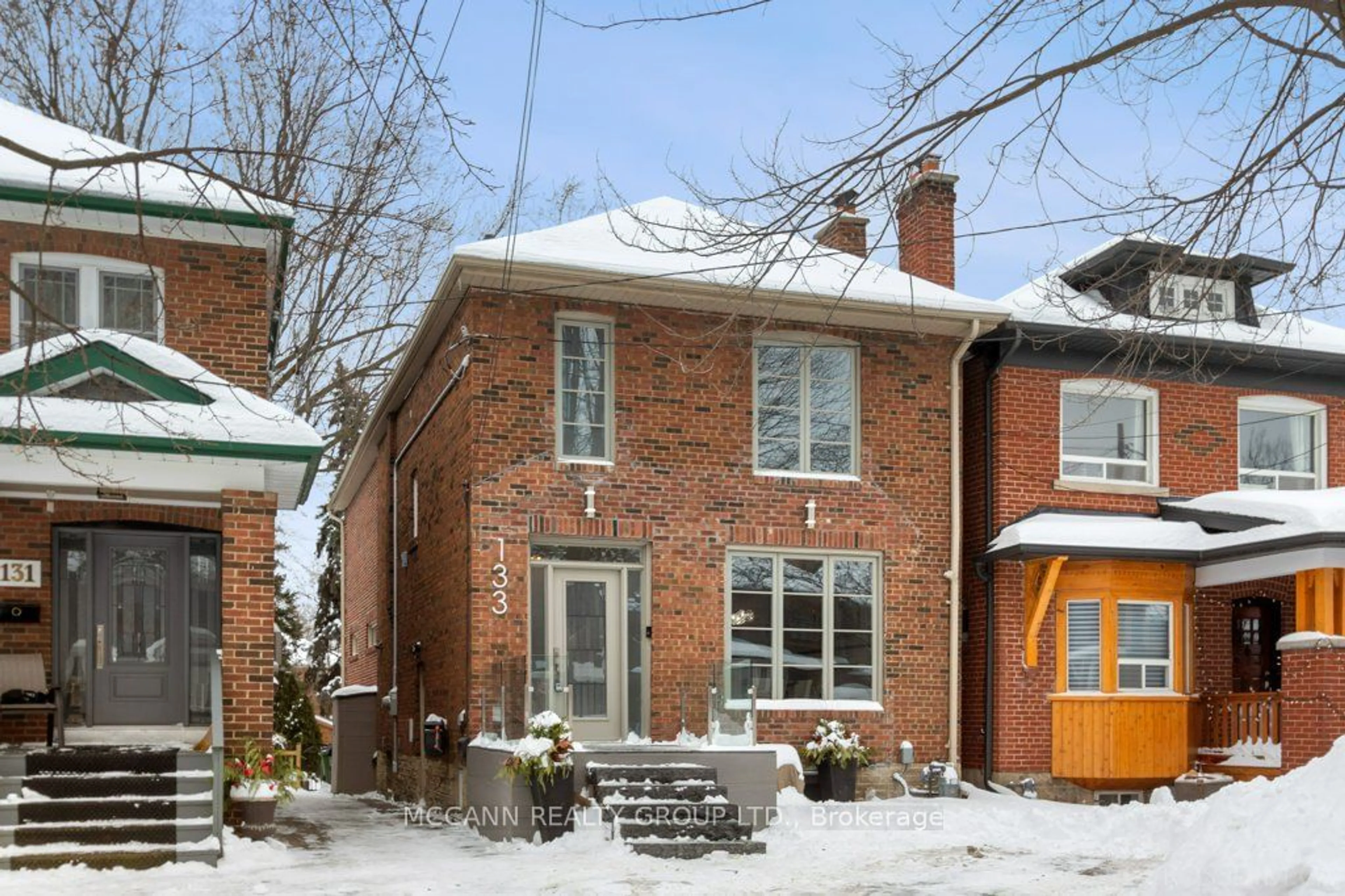 Home with brick exterior material, street for 133 Melrose Ave, Toronto Ontario M5M 1Y8