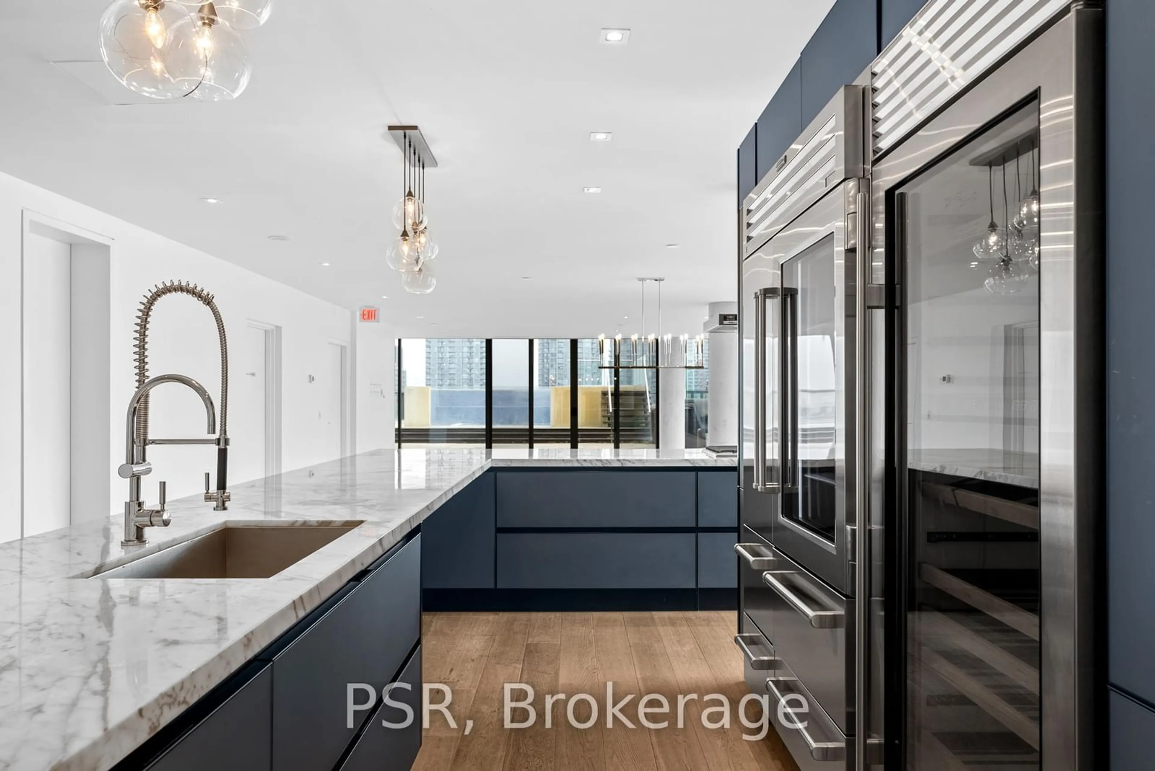 Contemporary kitchen, ceramic/tile floor for 500 Wellington St #Ph1001, Toronto Ontario M5V 1E3