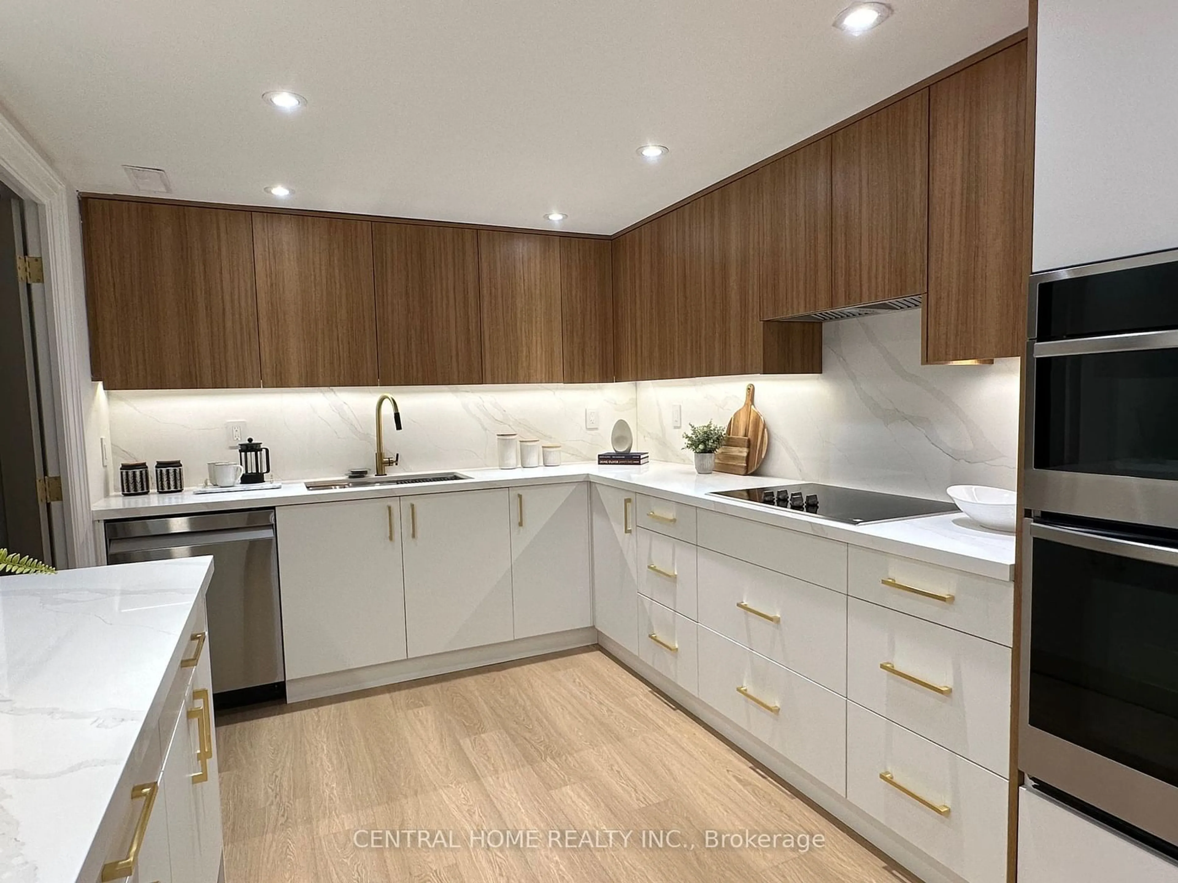 Contemporary kitchen, wood/laminate floor for 3900 Yonge St #807, Toronto Ontario M4N 3N6