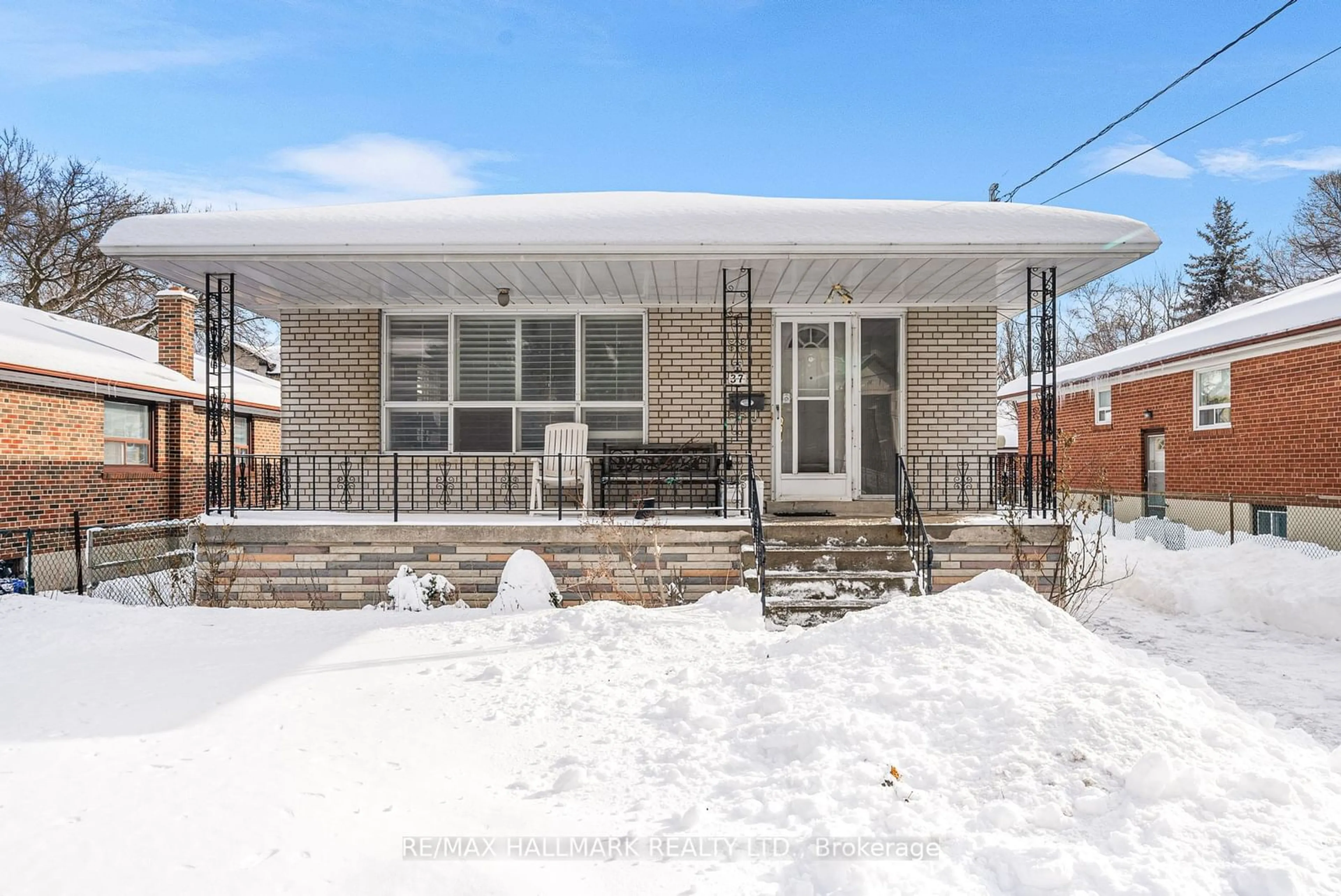 Home with brick exterior material, street for 37 Madawaska Ave, Toronto Ontario M2M 2R1